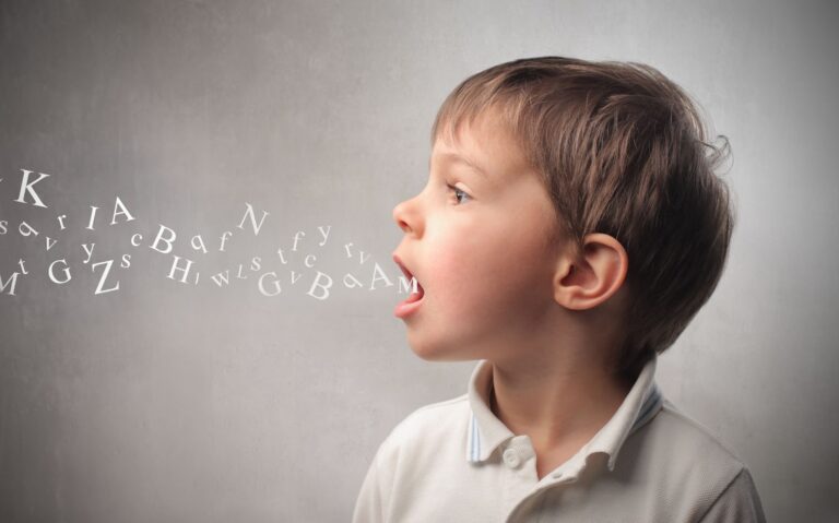 言葉の発達の遅れ、どうすればいい？：原因と対応